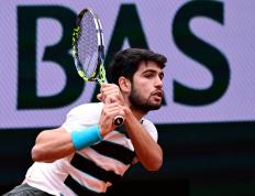 PG在线网站-意大利网球队逆转法国网球队，阿尔卡拉斯惊艳世界