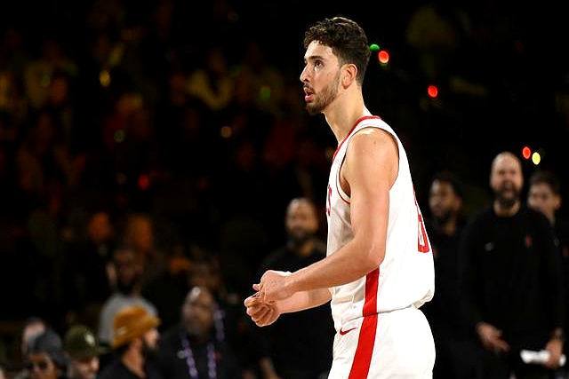 PG在线网站-火箭客场一落千丈，马刺大胜收官