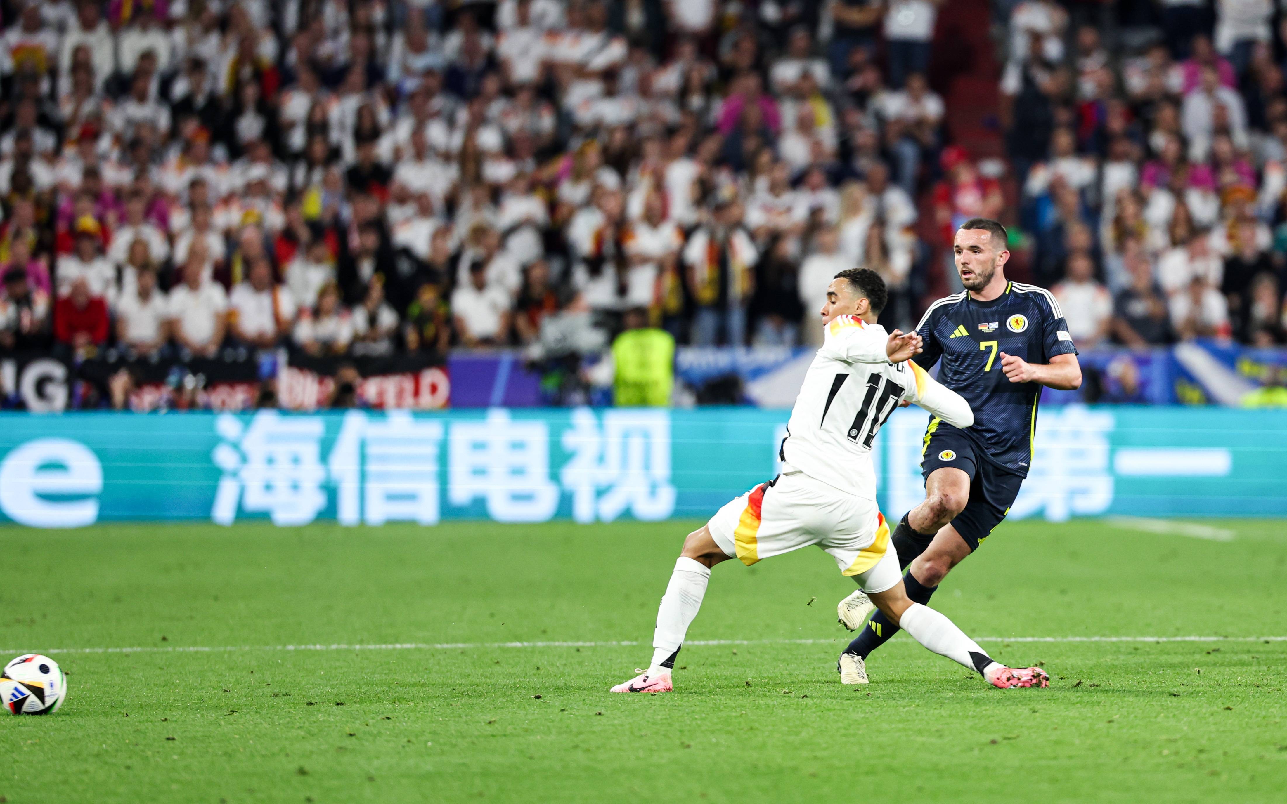 PG电子官网-战战战!球员全力拼搏,精彩瞬间不容错过的简单介绍