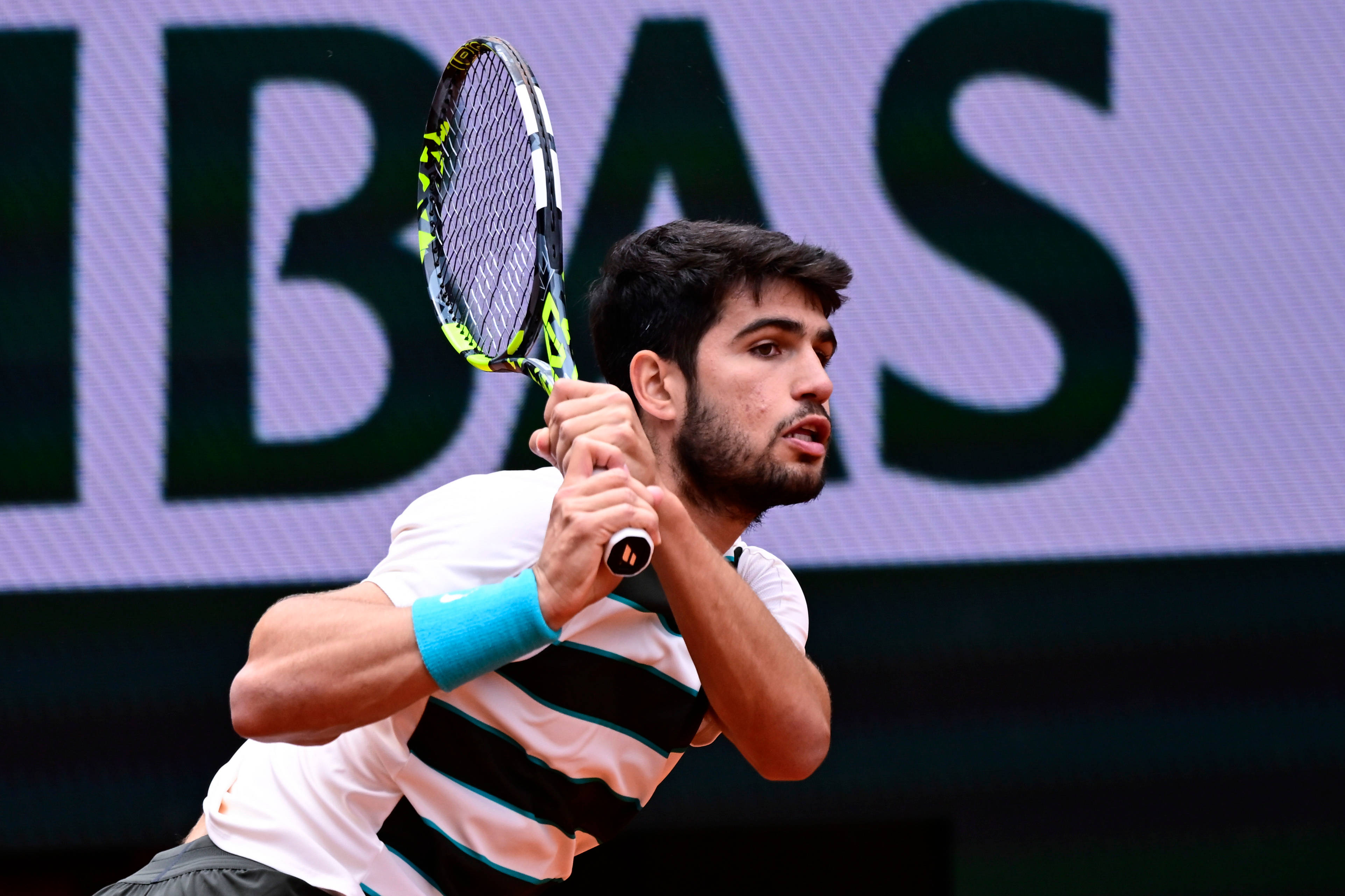 PG在线网站-意大利网球队逆转法国网球队，阿尔卡拉斯惊艳世界