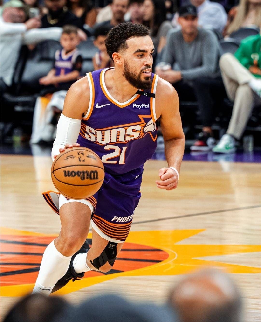 PG电子游戏-猛龙完胜热火，布克刷新纪录